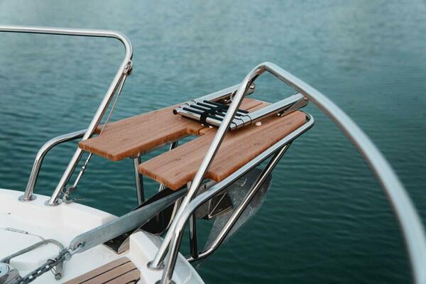 2025 BENETEAU Antares 9