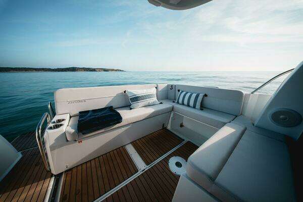 In Stock 27ft Beneteau Yacht For Sale