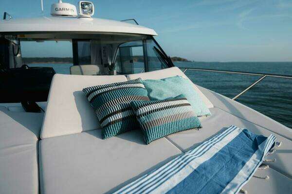 In Stock 27ft Beneteau Yacht For Sale