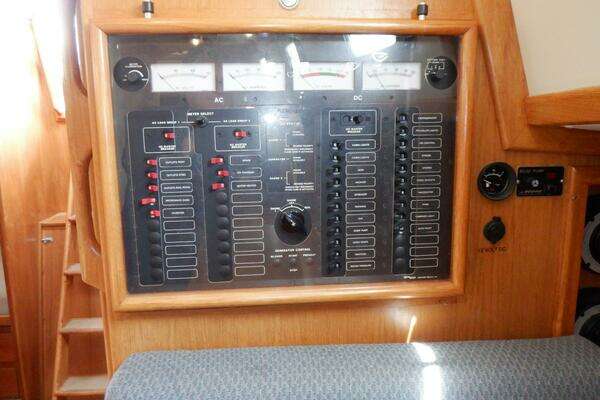 Pacific Seacraft 40 Yacht For Sale