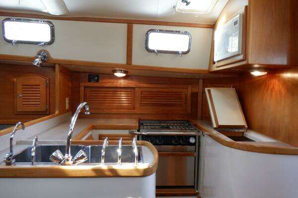 Pacific Seacraft 40 Yacht For Sale