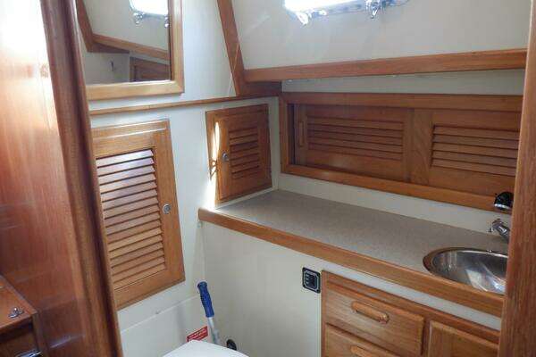 Pacific Seacraft 40 Yacht For Sale
