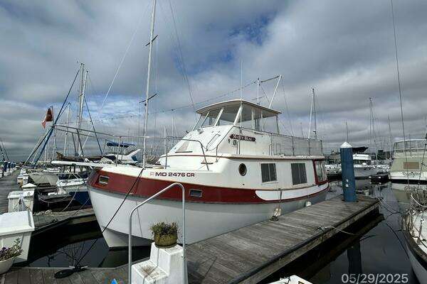 Photo of the 1985 Kadey-Krogen Manatee "Matty Beau"