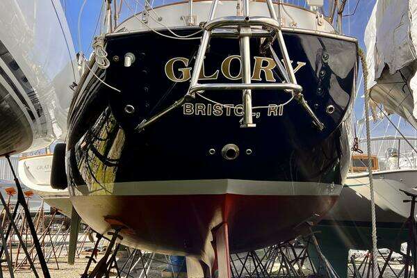 Photo of the 2001 Shannon 43 Cutter