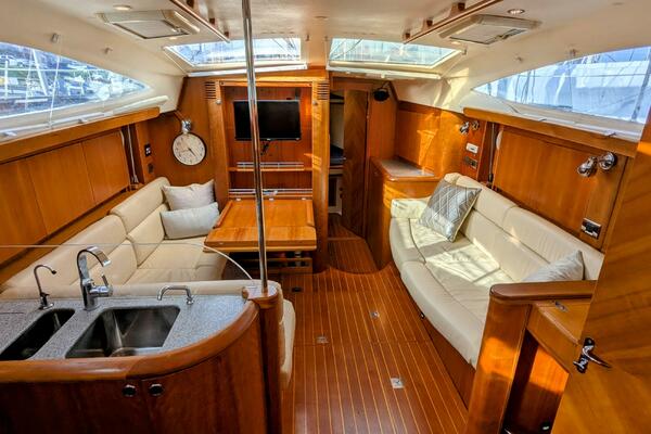 ANSWER 3 40ft Saga Yacht For Sale