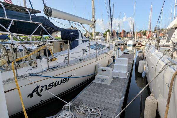 ANSWER 3 40ft Saga Yacht For Sale
