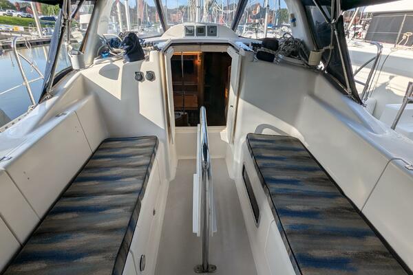 ANSWER 3 40ft Saga Yacht For Sale