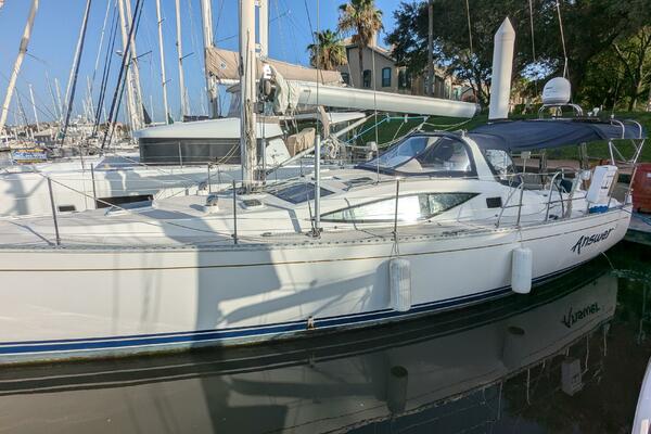 ANSWER 3 40ft Saga Yacht For Sale