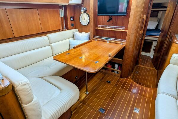 ANSWER 3 40ft Saga Yacht For Sale