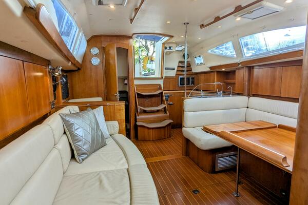 ANSWER 3 40ft Saga Yacht For Sale
