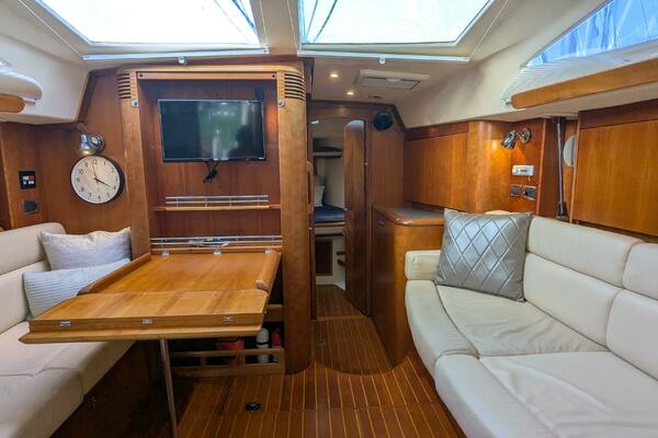 ANSWER 3 40ft Saga Yacht For Sale