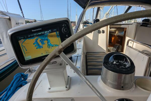 ANSWER 3 40ft Saga Yacht For Sale