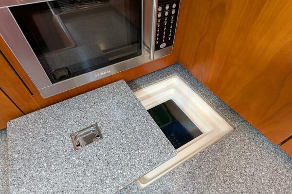 ANSWER 3 40ft Saga Yacht For Sale