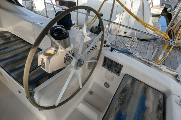 ANSWER 3 40ft Saga Yacht For Sale