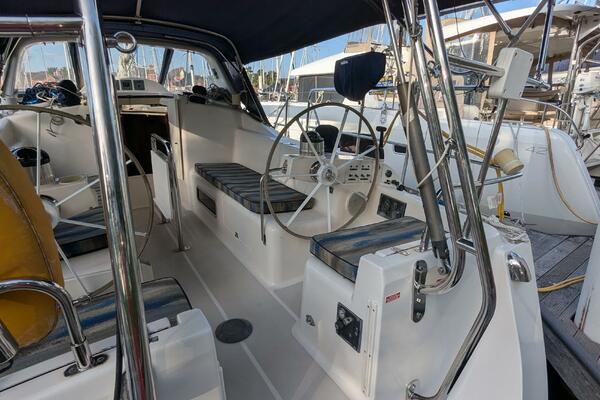 ANSWER 3 40ft Saga Yacht For Sale