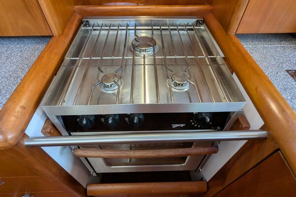 ANSWER 3 40ft Saga Yacht For Sale