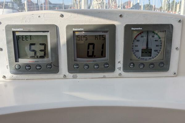 ANSWER 3 40ft Saga Yacht For Sale