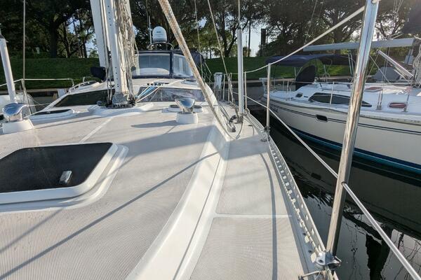 ANSWER 3 40ft Saga Yacht For Sale