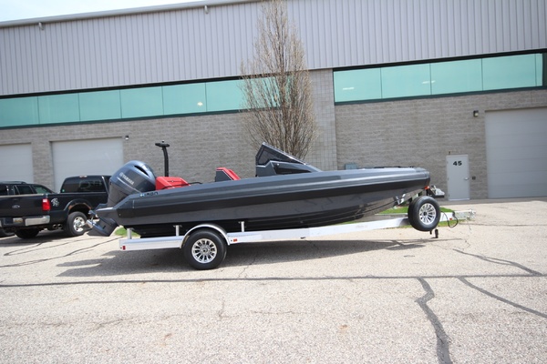 2026 Iron 647 Open, Image 1 