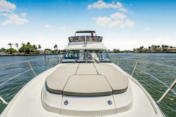 Jeanneau NC1095 Fly Yacht For Sale