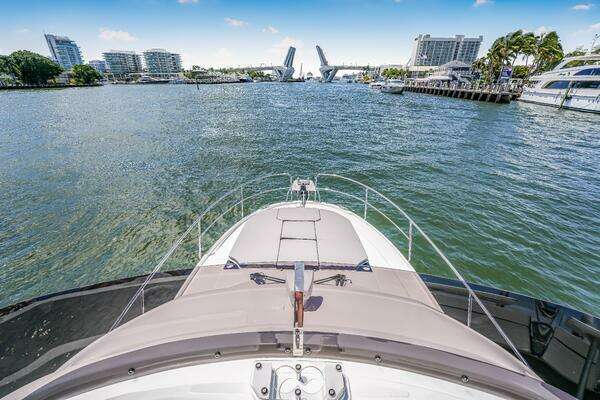Jeanneau NC1095 Fly Yacht For Sale