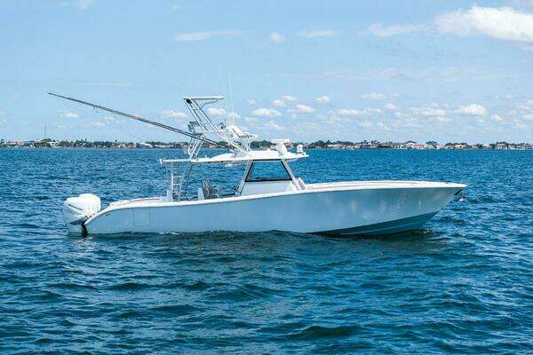 Yellowfin 42 Center Console Yacht For Sale