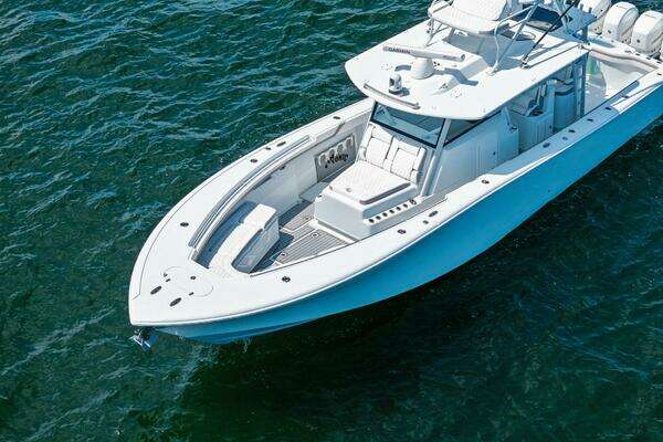 Yellowfin 42 Center Console Yacht For Sale