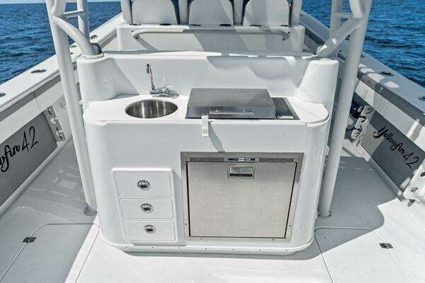 Yellowfin 42 Center Console Yacht For Sale