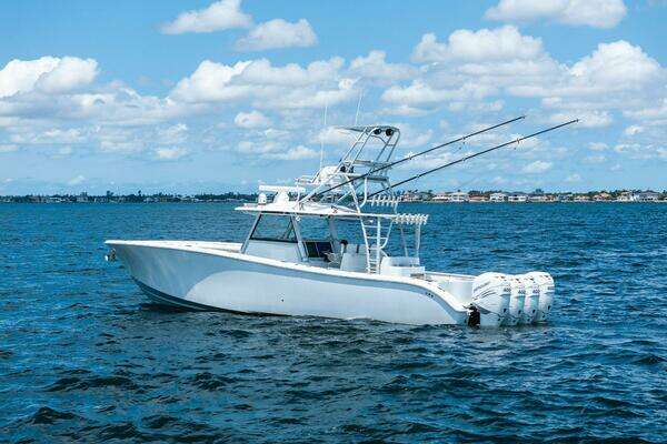 Yellowfin 42 Center Console Yacht For Sale