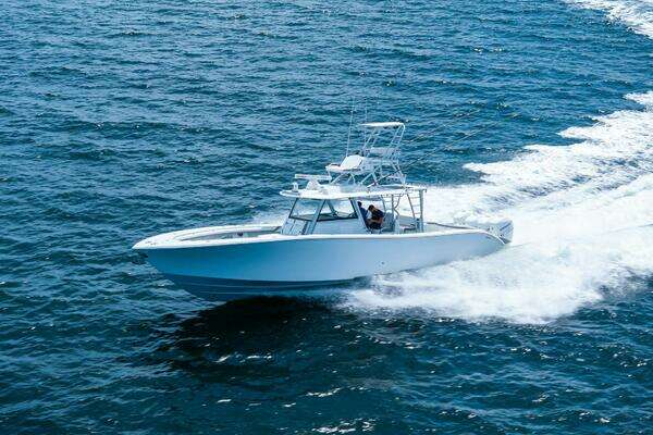 Yellowfin 42 Center Console Yacht For Sale
