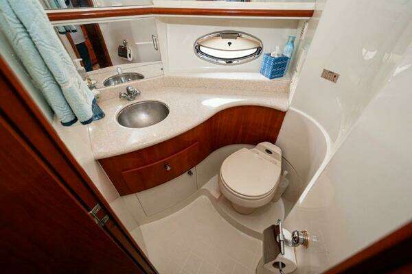 Graham s Enterprise 47ft Carver Yacht For Sale
