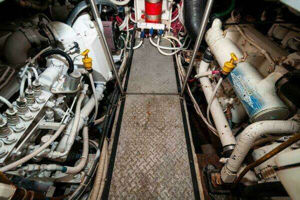 Graham s Enterprise 47ft Carver Yacht For Sale