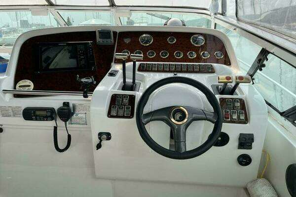 Photo of the 2000 Trojan 400 Express