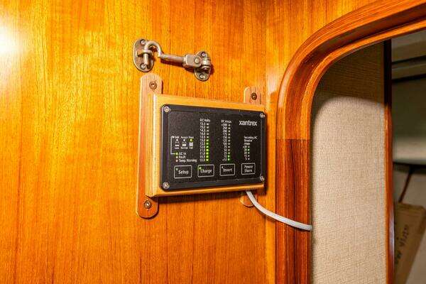 Kha Shing  Yacht For Sale