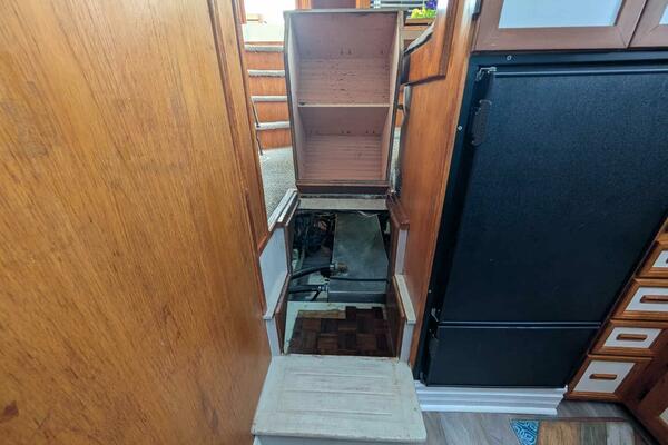 Cooper Prowler 10m Sundeck 1986