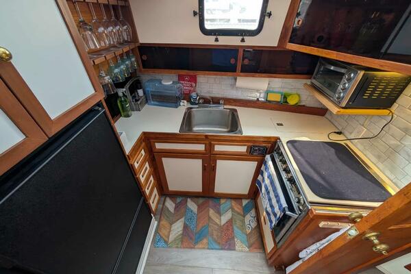 Cooper Prowler 10m Sundeck 1986