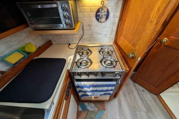 Cooper Prowler 10m Sundeck 1986