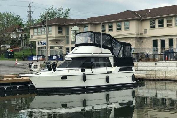 Cooper Prowler 10m Sundeck 1986