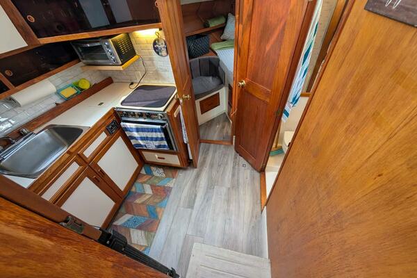 Cooper Prowler 10m Sundeck 1986