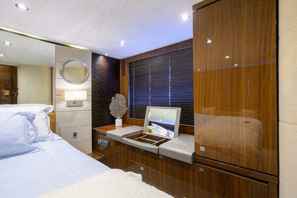 Princess V62-S Yacht For Sale