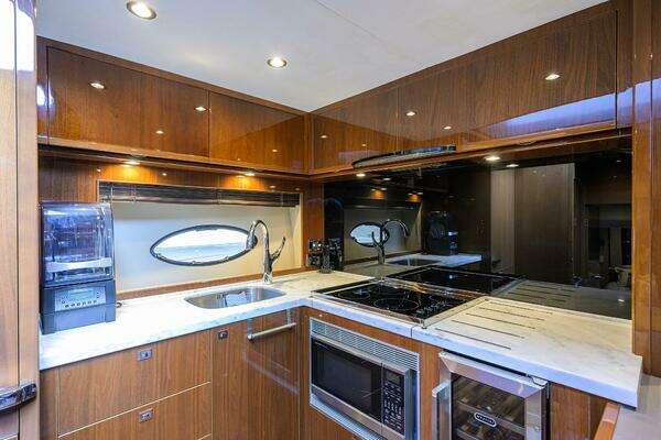 Princess V62-S Yacht For Sale