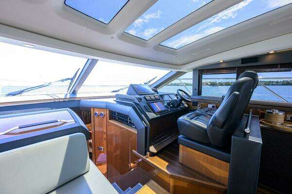 Princess V62-S Yacht For Sale