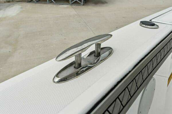 Wellcraft 352 Fisherman Center Console Yacht For Sale