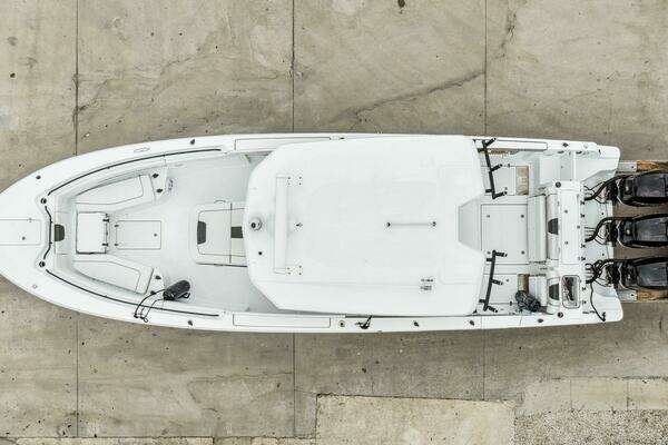 Wellcraft 352 Fisherman Center Console Yacht For Sale