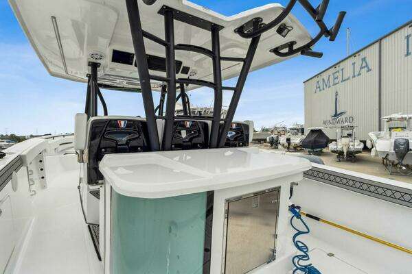 Wellcraft 352 Fisherman Center Console Yacht For Sale