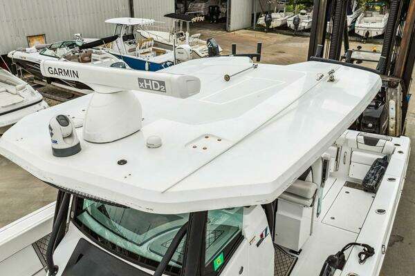 Wellcraft 352 Fisherman Center Console Yacht For Sale