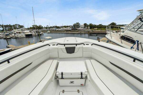 Wellcraft 352 Fisherman Center Console Yacht For Sale