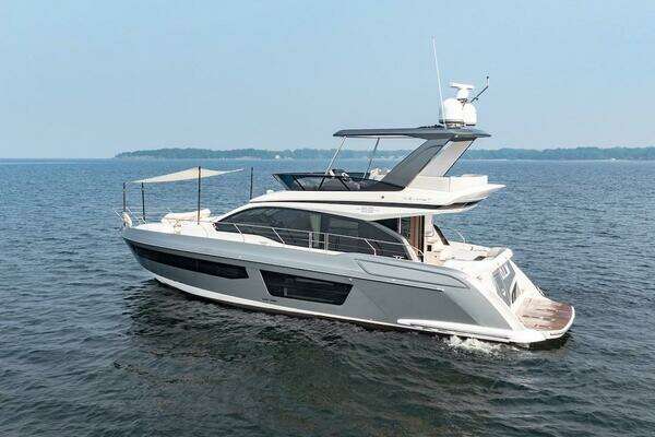 2023 Azimut 55