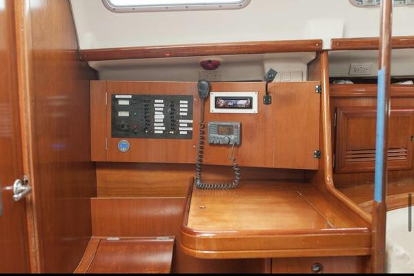 City Dogs 39ft Beneteau Yacht For Sale