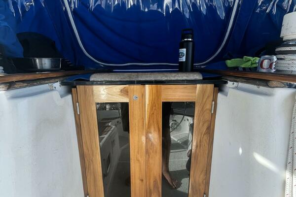 City Dogs 39ft Beneteau Yacht For Sale